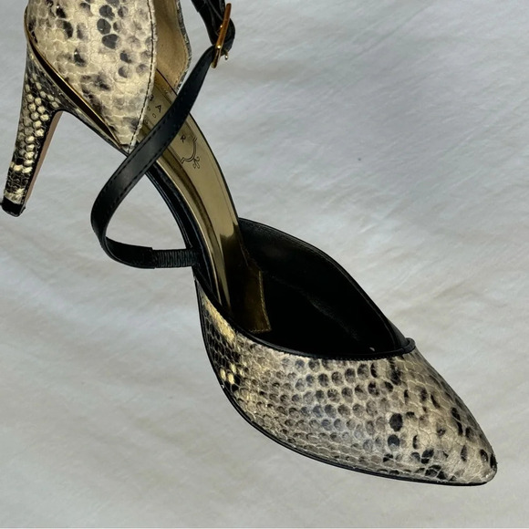 Ted Baker faux python leather strapped high heels gold hardware size 7 excellent - Picture 8 of 16